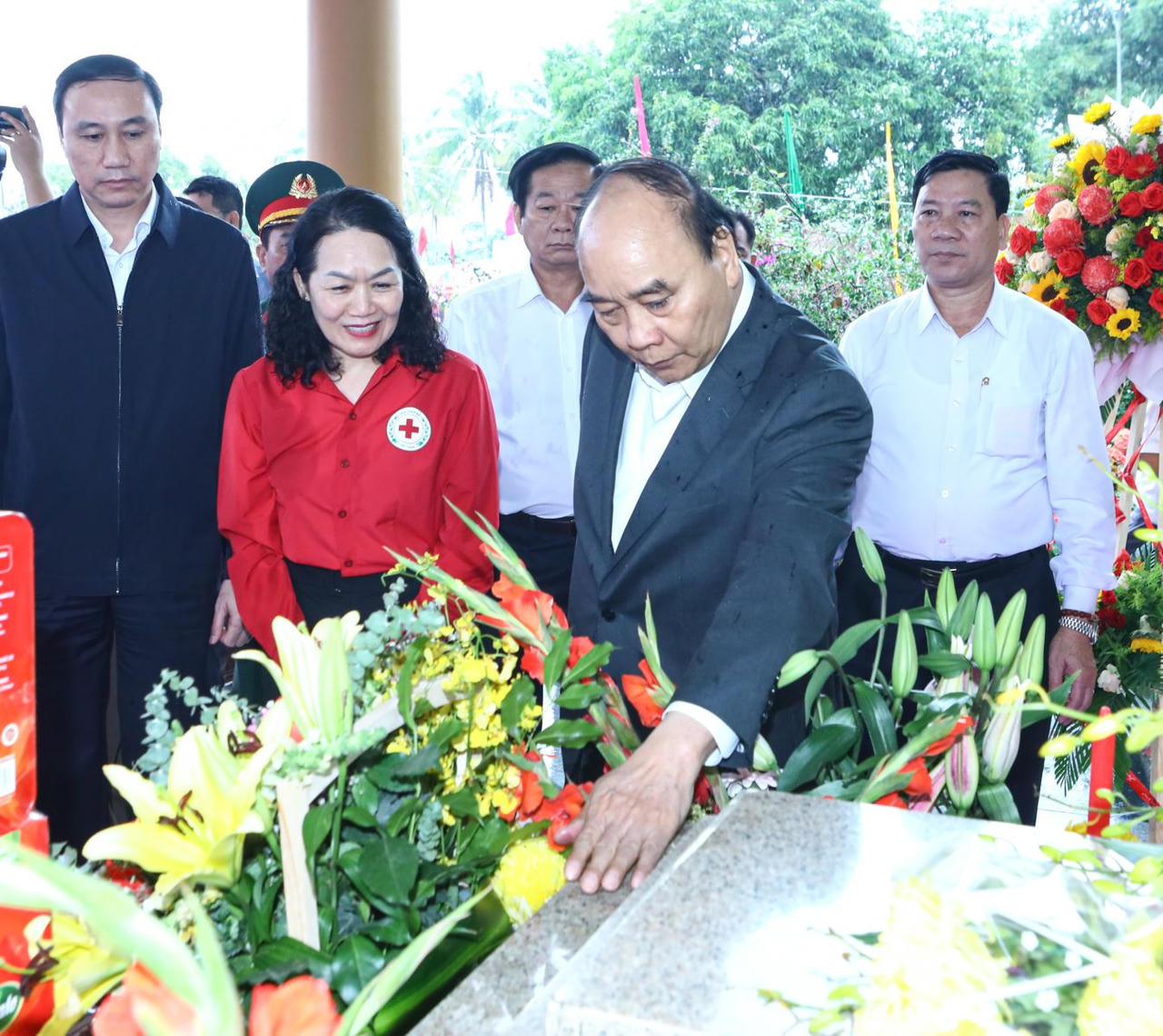 Chủ tịch nước chúc Tết các đối tượng chính sách tại Hòn Đất, Kiên Giang