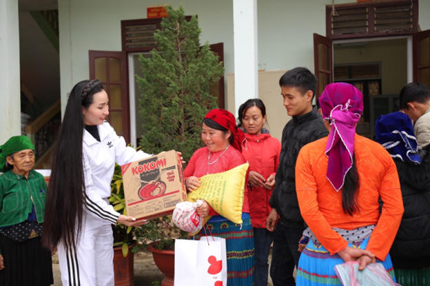 Hiệp Hội VNWomensme đón Tết yêu thương cùng bà con Mèo Vạc