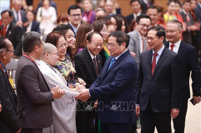 Thủ tướng: Đưa Việt Nam đến gần hơn với thế giới và mang thế giới đến gần hơn với Việt Nam