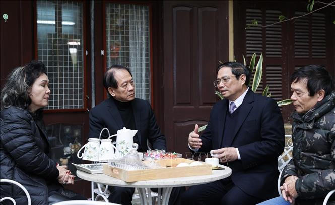 Thủ tướng Phạm Minh Chính dâng hương tưởng niệm cố Thủ tướng Phạm Văn Đồng, Đại tướng Võ Nguyên Giáp