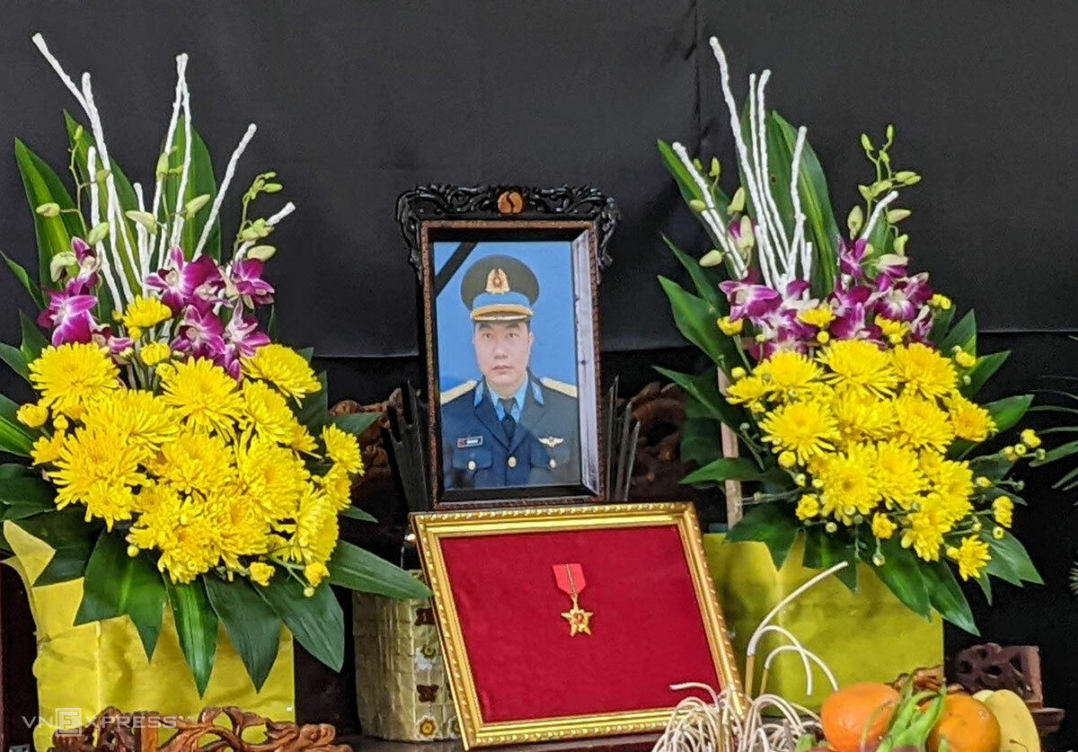 Truy thăng quân hàm cho phi công hy sinh khi làm nhiệm vụ