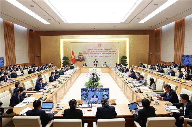 Thủ tướng: Đầu tư công vừa là nguồn lực, vừa là động lực cho sự phát triển