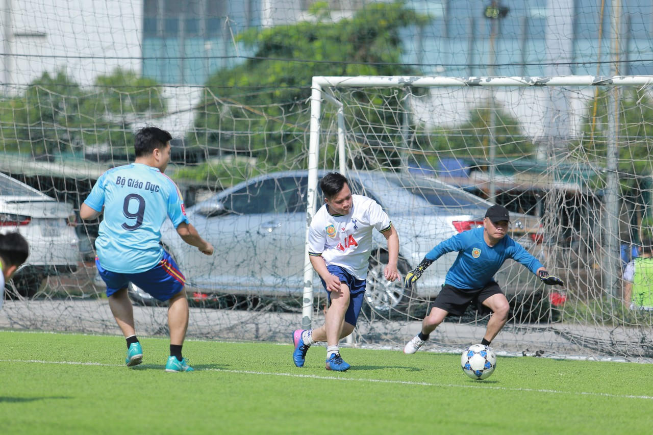 Giải bóng đá 'Mùa Xuân năm 2023': Hấp dẫn, kịch tính và cống hiến