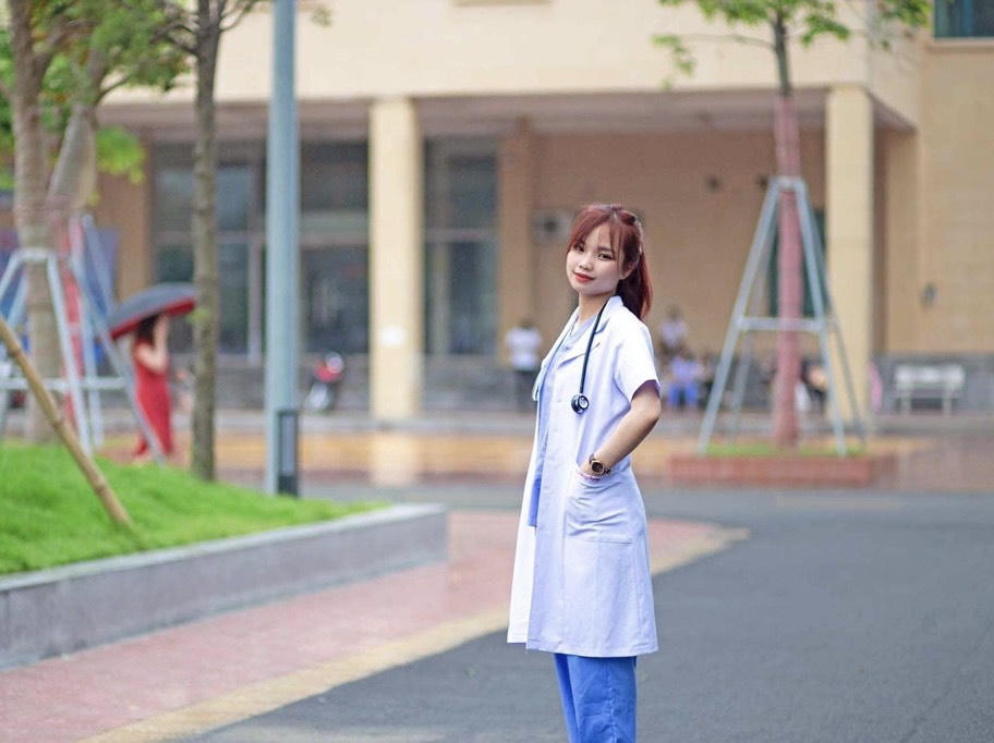 Sinh viên trường Y 'bộc bạch' về tâm nguyện khi chọn nghề