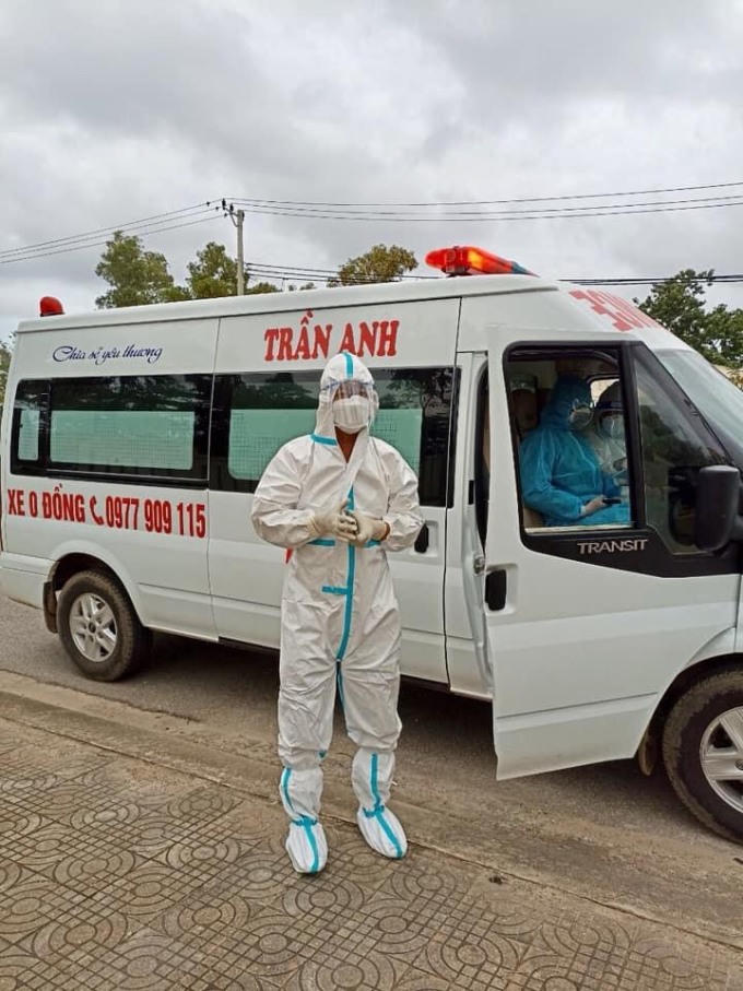 Vợ chồng xây nhà trọ 0 đồng cho học sinh