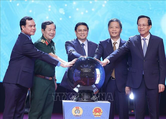 Thủ tướng dự Lễ phát động Tháng Công nhân, Tháng hành động về an toàn, vệ sinh lao động