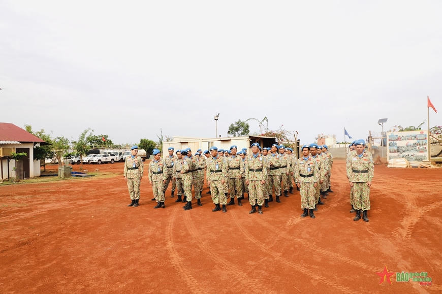 Khánh thành cột cờ Việt Nam tại Bệnh viện dã chiến ở Nam Sudan