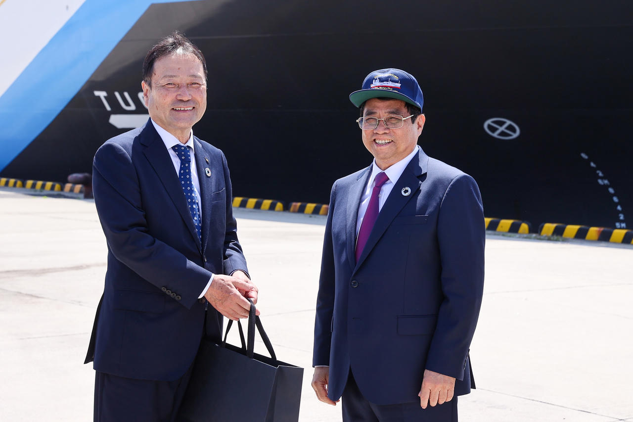 Thủ tướng Phạm Minh Chính thăm Công viên Tưởng niệm Hòa Bình Hiroshima