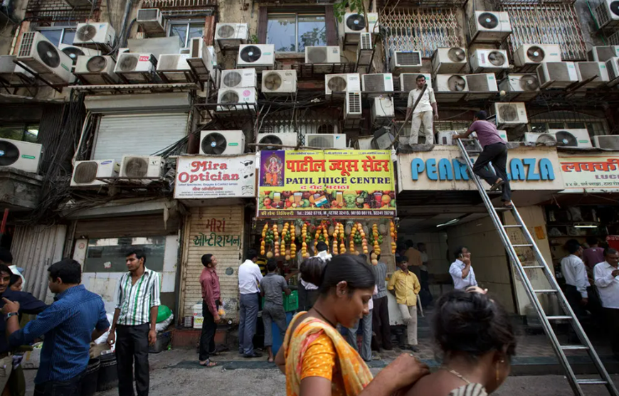 Sức nóng từ chiếc máy lạnh 