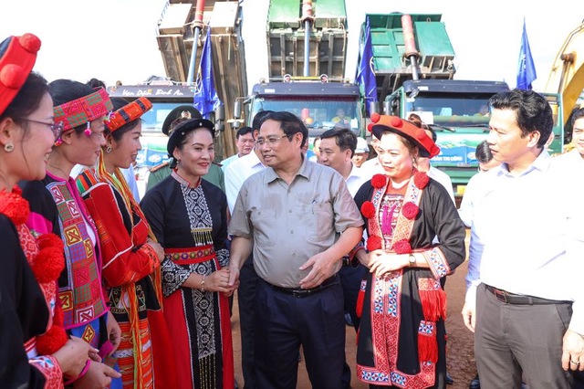 Khởi công dự án hạ tầng giao thông lớn nhất của Hà Giang và Tuyên Quang - Ảnh 5. Khởi công dự án hạ tầng giao thông lớn nhất của Hà Giang và Tuyên Quang