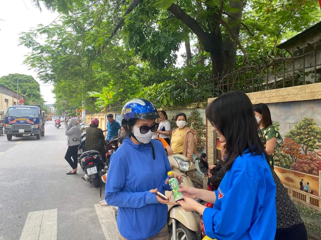 Tuổi trẻ Bắc Từ Liêm 'tiếp sức mùa thi'