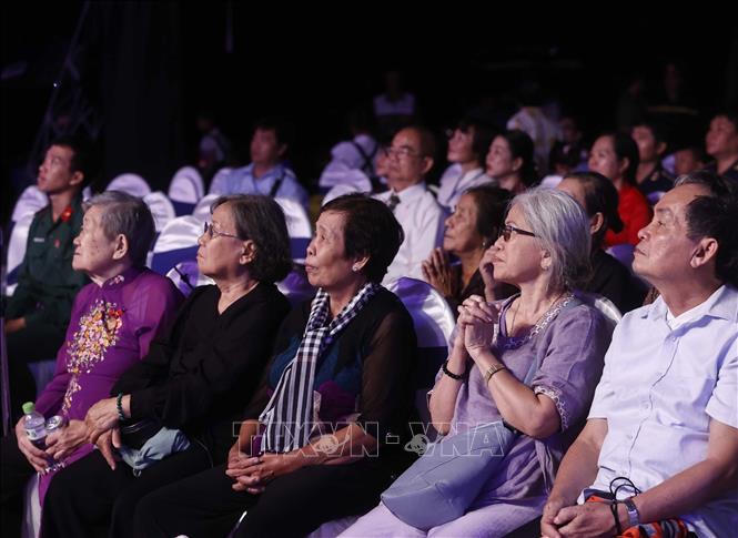 Chủ tịch nước Võ Văn Thưởng dự Chương trình nghệ thuật đặc biệt 'Bản hùng ca bất diệt'