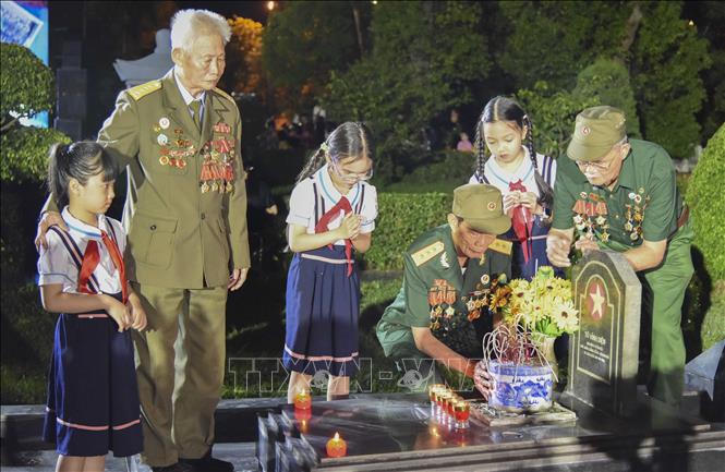 Chủ tịch nước Võ Văn Thưởng dự Chương trình nghệ thuật đặc biệt 'Bản hùng ca bất diệt'