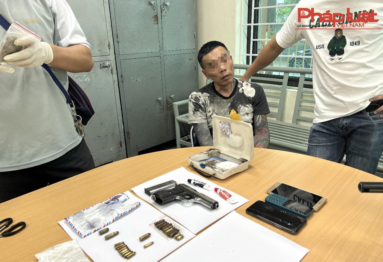 Phục bắt đối tượng mang súng ngắn chở ma túy từ Hà Nội lên Lào Cai