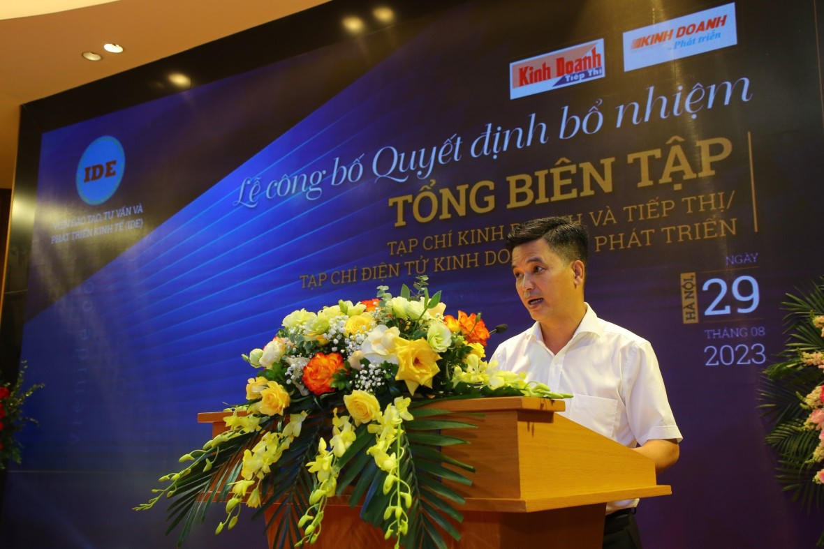 Nhà báo Bùi Văn Khương làm Tổng biên tập Tạp chí Kinh doanh và Phát triển