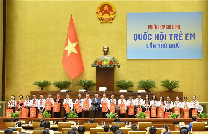 Thúc đẩy quyền tham gia của trẻ em vào các vấn đề của chính trẻ em