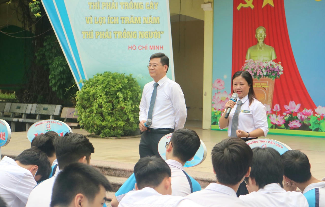 Đoàn Luật sư TP Hà Nội phổ biến pháp luật tại Trường THPT Cầu Giấy