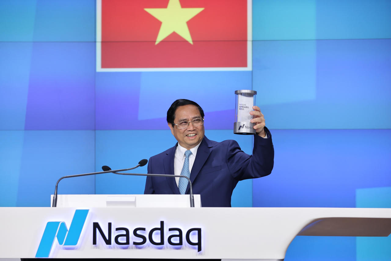 Thủ tướng rung chuông tại Sàn chứng khoán NASDAQ, kêu gọi các nhà đầu tư Hoa Kỳ