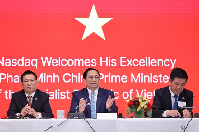 Thủ tướng rung chuông tại Sàn chứng khoán NASDAQ, kêu gọi các nhà đầu tư Hoa Kỳ