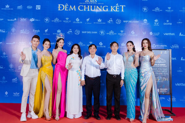 Chung kết Hội thi HS-SV thanh lịch TP Cần Thơ gọi tên Hoa khôi Phan Lê Kim Ngọc và Nam Vương Nguyễn Tiến Đạt