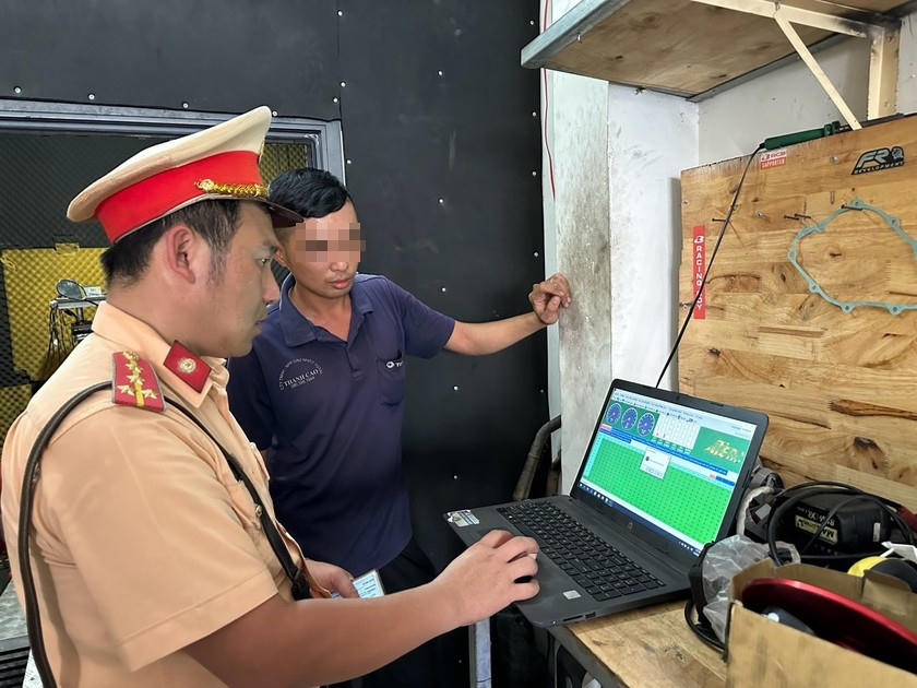 Triệt phá 'lò ‘độ’ xe mô tô lớn nhất TP Biên Hoà