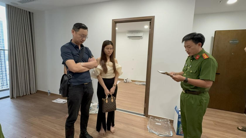 Chủ nhà hàng ở TP HCM điều hành đường dây mại dâm thu hơn 40 tỉ đồng