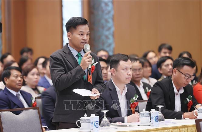 Thủ tướng Phạm Minh Chính đối thoại với nông dân