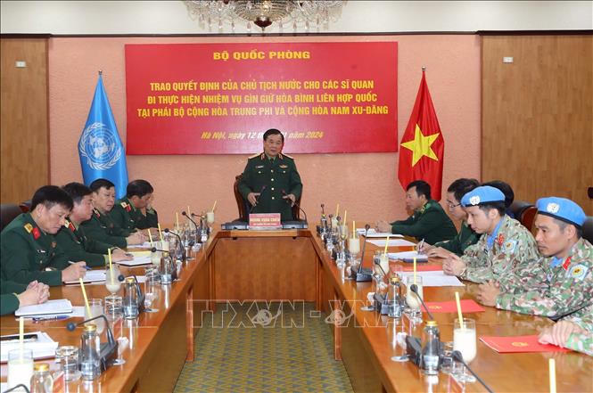 5 sĩ quan chuẩn bị lên đường gìn giữ hòa bình Liên hợp quốc