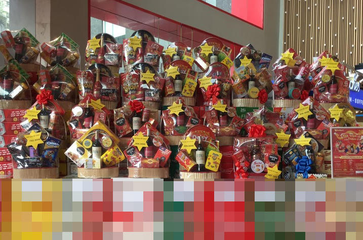 Hàng nội 'làm chủ' thị trường bánh kẹo, mứt Tết