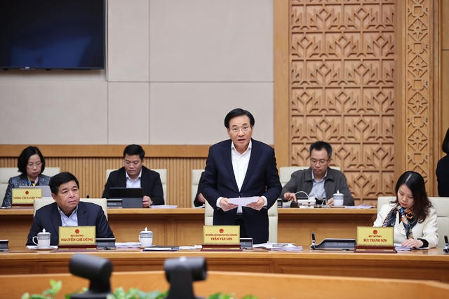 Thủ tướng: Tập trung thực hiện 10 nhóm nhiệm vụ, giải pháp, tạo khí thế mới, động lực mới, thắng lợi mới