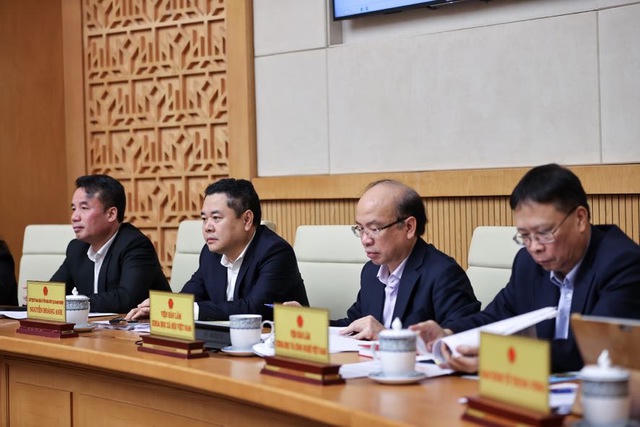 Thủ tướng: Tập trung thực hiện 10 nhóm nhiệm vụ, giải pháp, tạo khí thế mới, động lực mới, thắng lợi mới