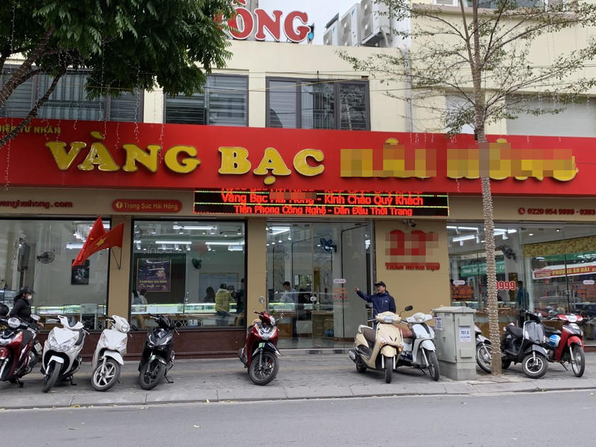 Mua vàng cuối năm: Nơi đông đúc, chỗ đìu hiu 