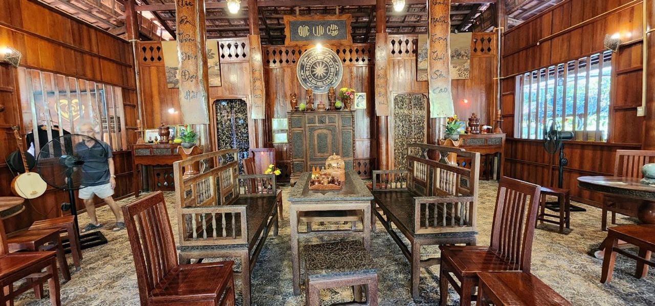 Ngôi nhà dừa 'độc lạ Việt Nam' tại Vĩnh Long