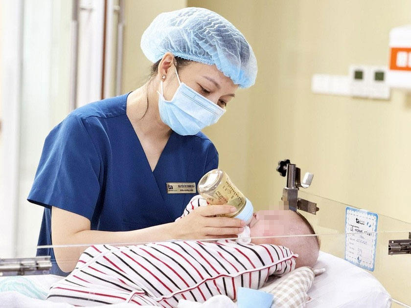 BVĐK Tâm Anh cứu sống bé sơ sinh có khối u nặng bằng 1/3 trọng lượng cơ thể