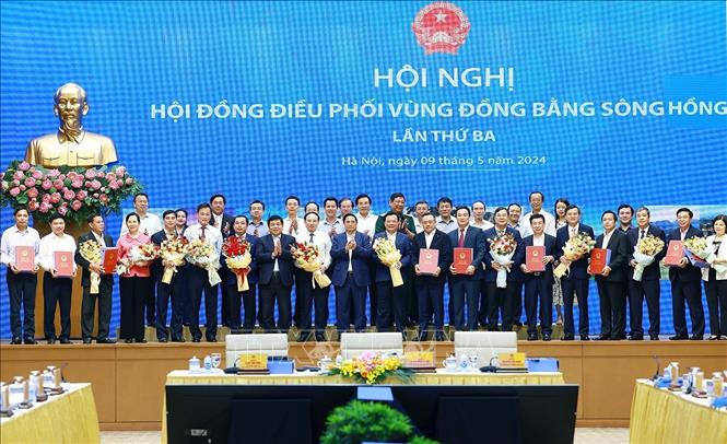 Thủ tướng chủ trì Hội nghị lần thứ 3 Hội đồng điều phối vùng Đồng bằng sông Hồng