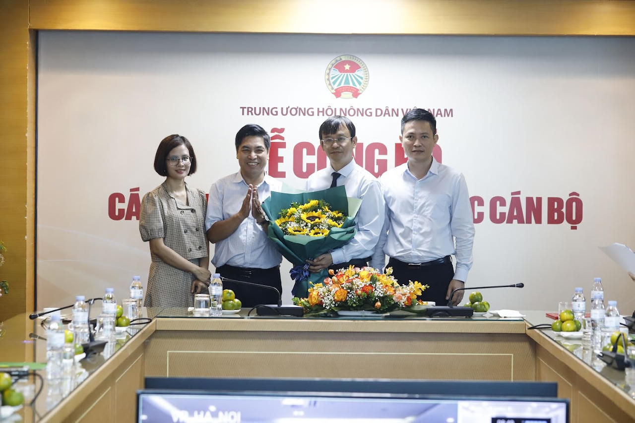 Bổ nhiệm nhà báo Nguyễn Văn Hoài giữ chức vụ Tổng Biên tập Báo Nông thôn ngày nay