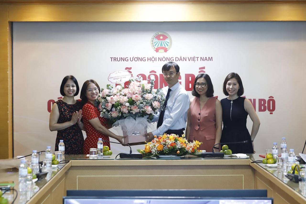 Bổ nhiệm nhà báo Nguyễn Văn Hoài giữ chức vụ Tổng Biên tập Báo Nông thôn ngày nay