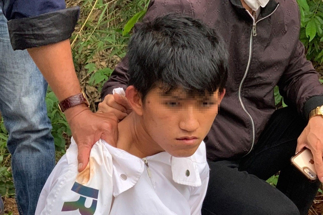 Hai công an bị thương khi vây bắt tội phạm