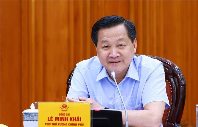 Thủ tướng: Phấn đấu tăng trưởng đạt cận trên, lạm phát ở cận dưới so với mục tiêu