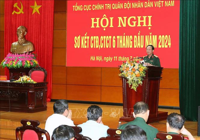Toàn quân tiến hành sáng tạo, sát thực tiễn hoạt động công tác Đảng, công tác chính trị trong các nhiệm vụ