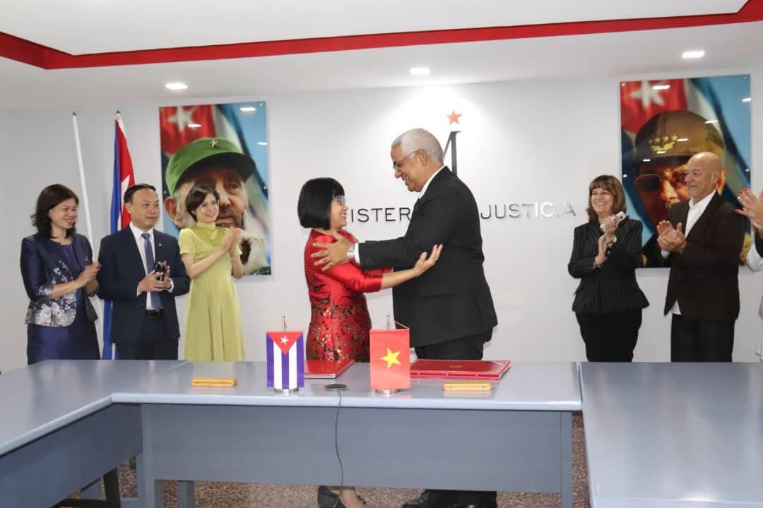 Tiếp tục vun đắp quan hệ hợp tác hữu nghị truyền thống trong lĩnh vực pháp luật và tư pháp giữa Việt Nam và Cu-ba