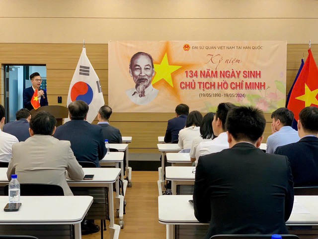 Tổng Bí thư Nguyễn Phú Trọng - người truyền lửa cho thế hệ Đảng viên trẻ tại nước ngoài