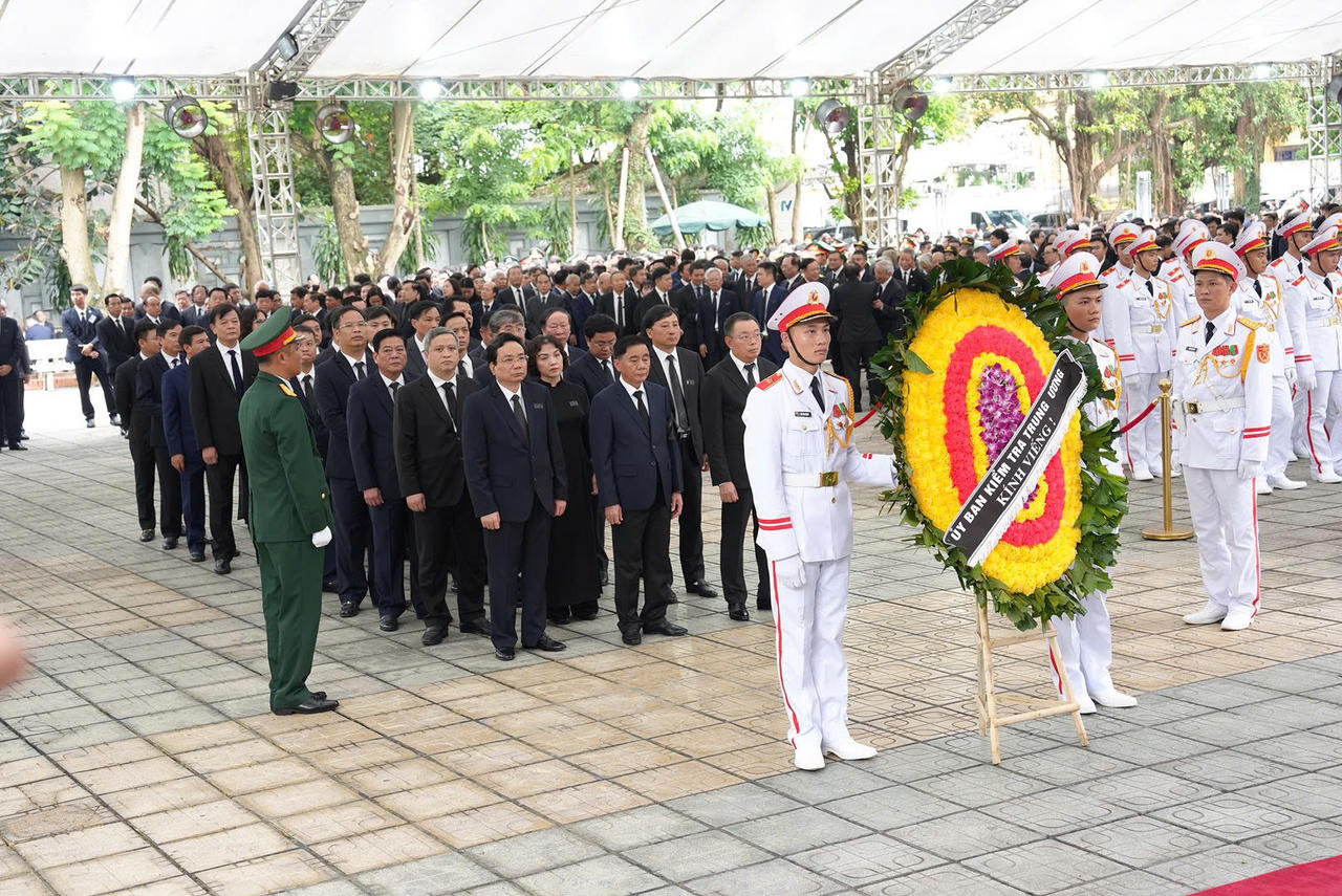 Thành kính, tiếc thương Tổng Bí thư Nguyễn Phú Trọng