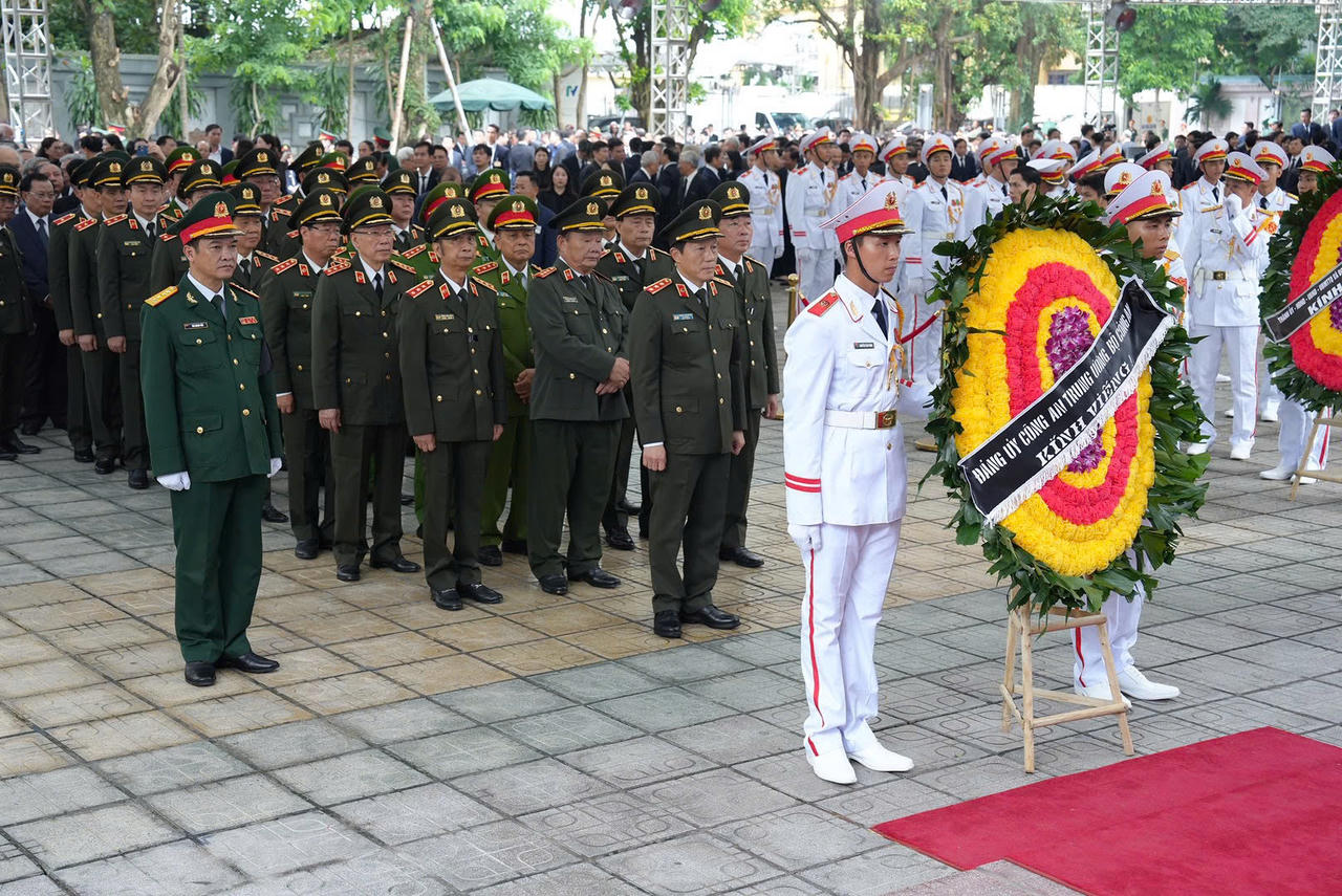 Thành kính, tiếc thương Tổng Bí thư Nguyễn Phú Trọng