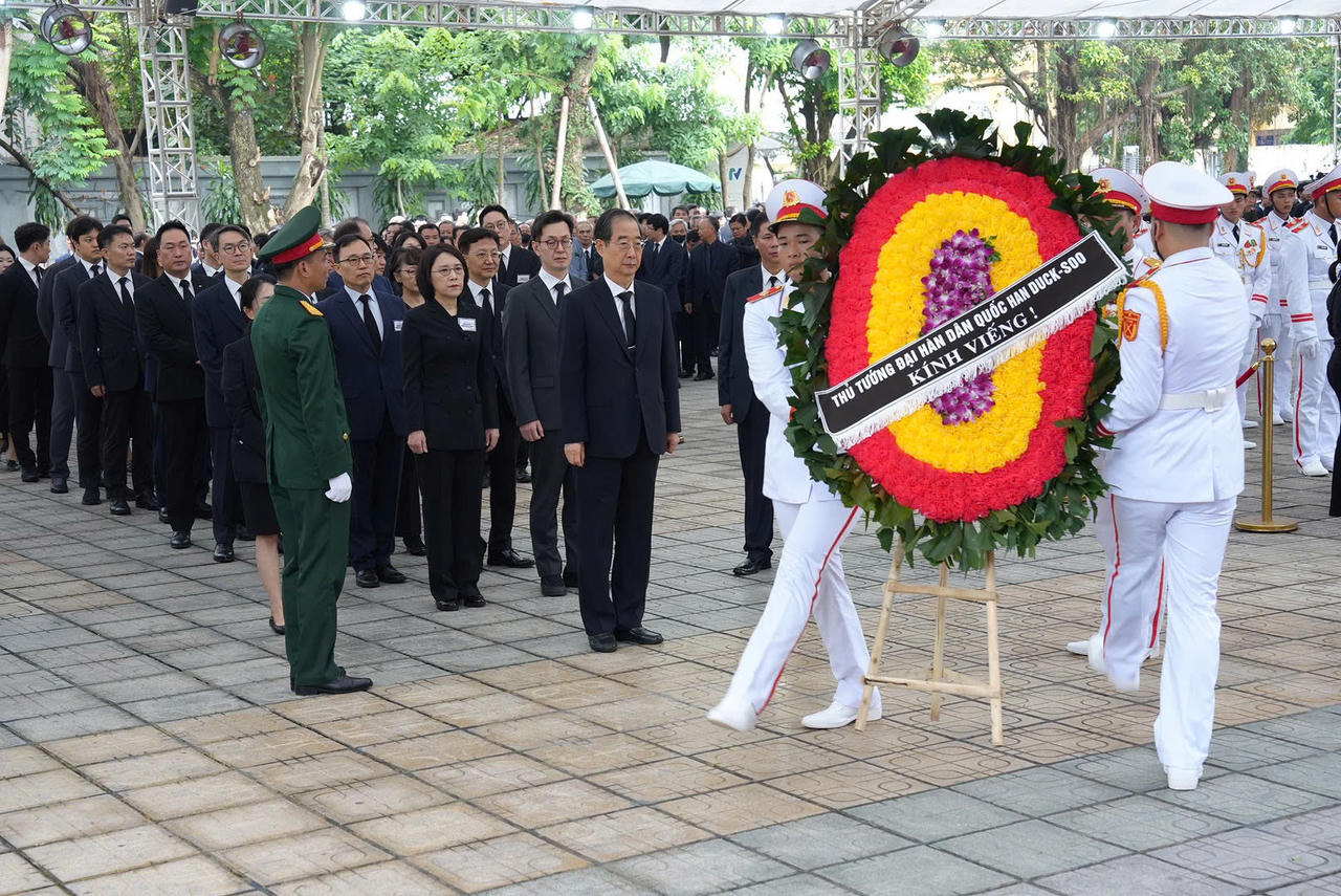 Thành kính, tiếc thương Tổng Bí thư Nguyễn Phú Trọng