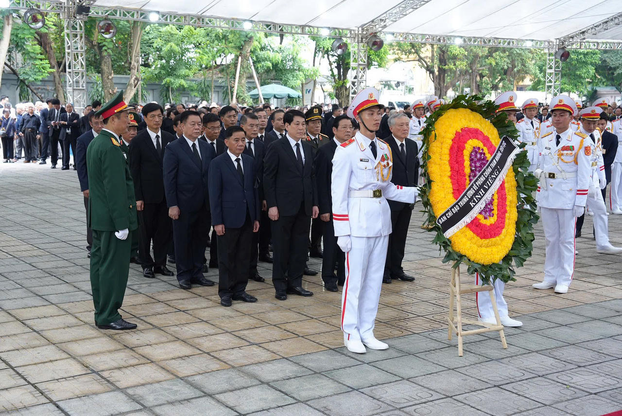 Thành kính, tiếc thương Tổng Bí thư Nguyễn Phú Trọng