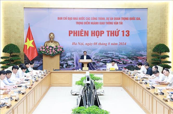 Thủ tướng Phạm Minh Chính: Thúc đẩy các dự án hạ tầng, chào mừng các ngày lễ lớn của đất nước