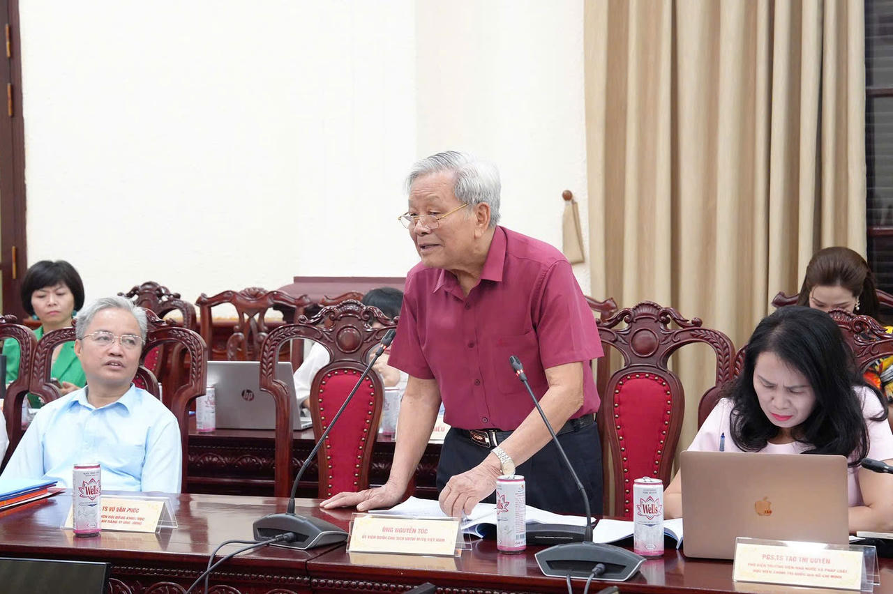 Tọa đàm 'Đẩy mạnh xây dựng và hoàn thiện Nhà nước pháp quyền xã hội chủ nghĩa Việt Nam'