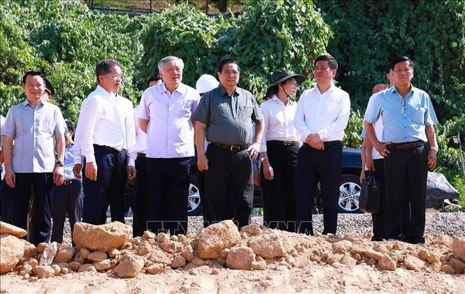 Thủ tướng kiểm tra, khảo sát một số dự án trọng điểm của thành phố Đà Nẵng