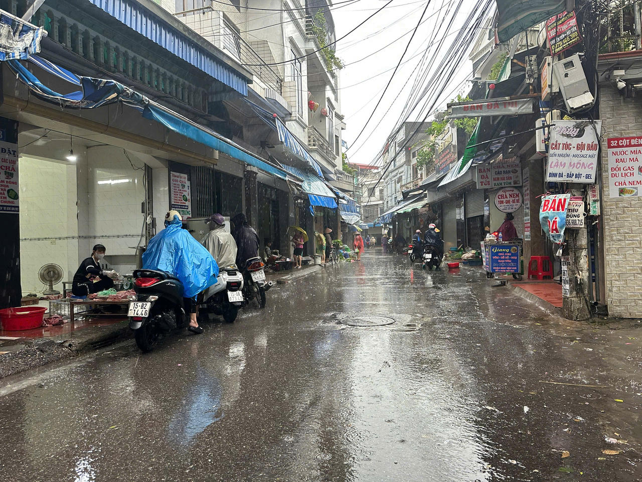 Bão quần thảo đồng bằng Bắc Bộ, 4 người tử vong, 6 người mất tích